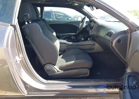 2018 Dodge Challenger R/T Shaker from USA, damaged, VIN 2C3CDZBT1JH304646